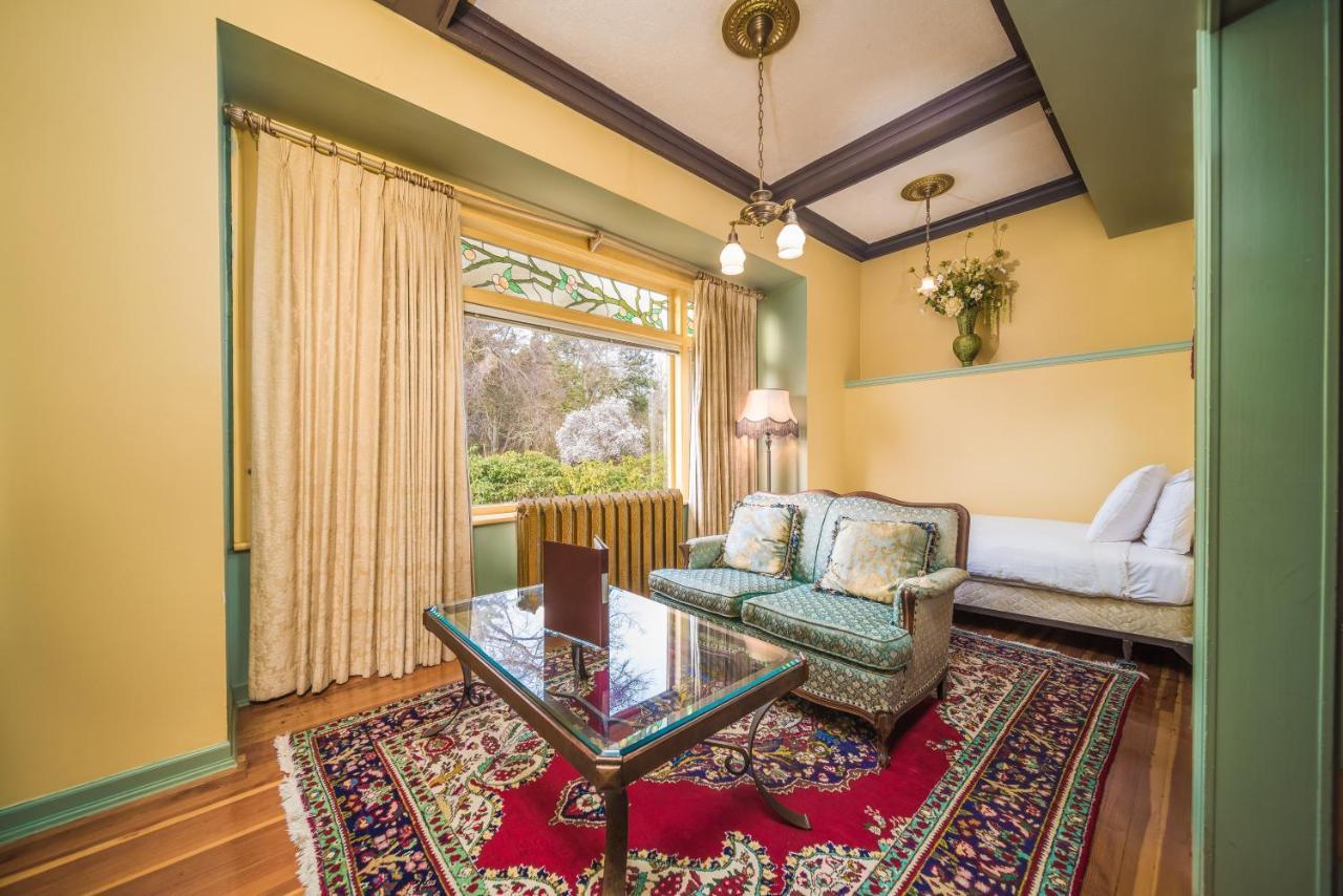 Dashwood Manor Seaside Bed & Breakfast Victoria Kültér fotó