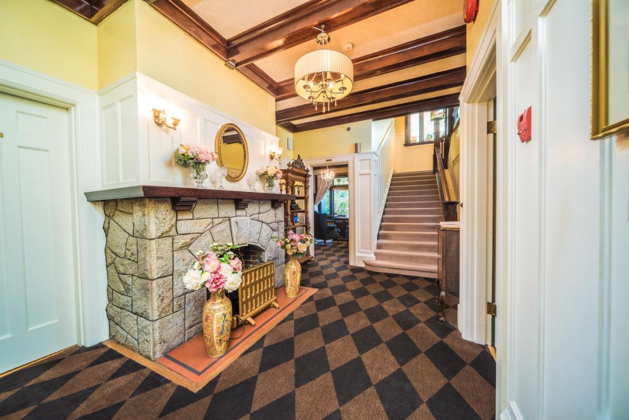 Dashwood Manor Seaside Bed & Breakfast Victoria Kültér fotó