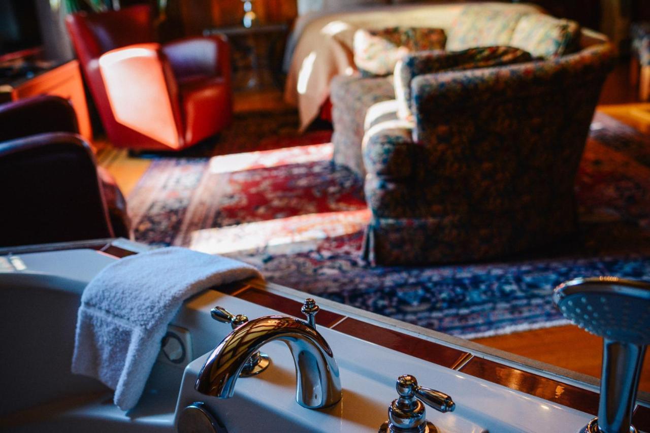 Dashwood Manor Seaside Bed & Breakfast Victoria Kültér fotó