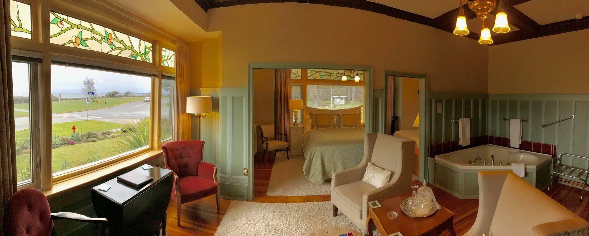 Dashwood Manor Seaside Bed & Breakfast Victoria Kültér fotó