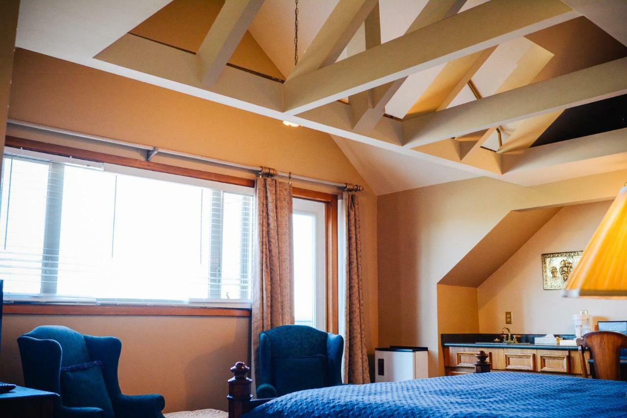 Dashwood Manor Seaside Bed & Breakfast Victoria Kültér fotó