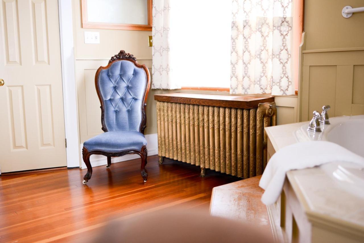 Dashwood Manor Seaside Bed & Breakfast Victoria Kültér fotó