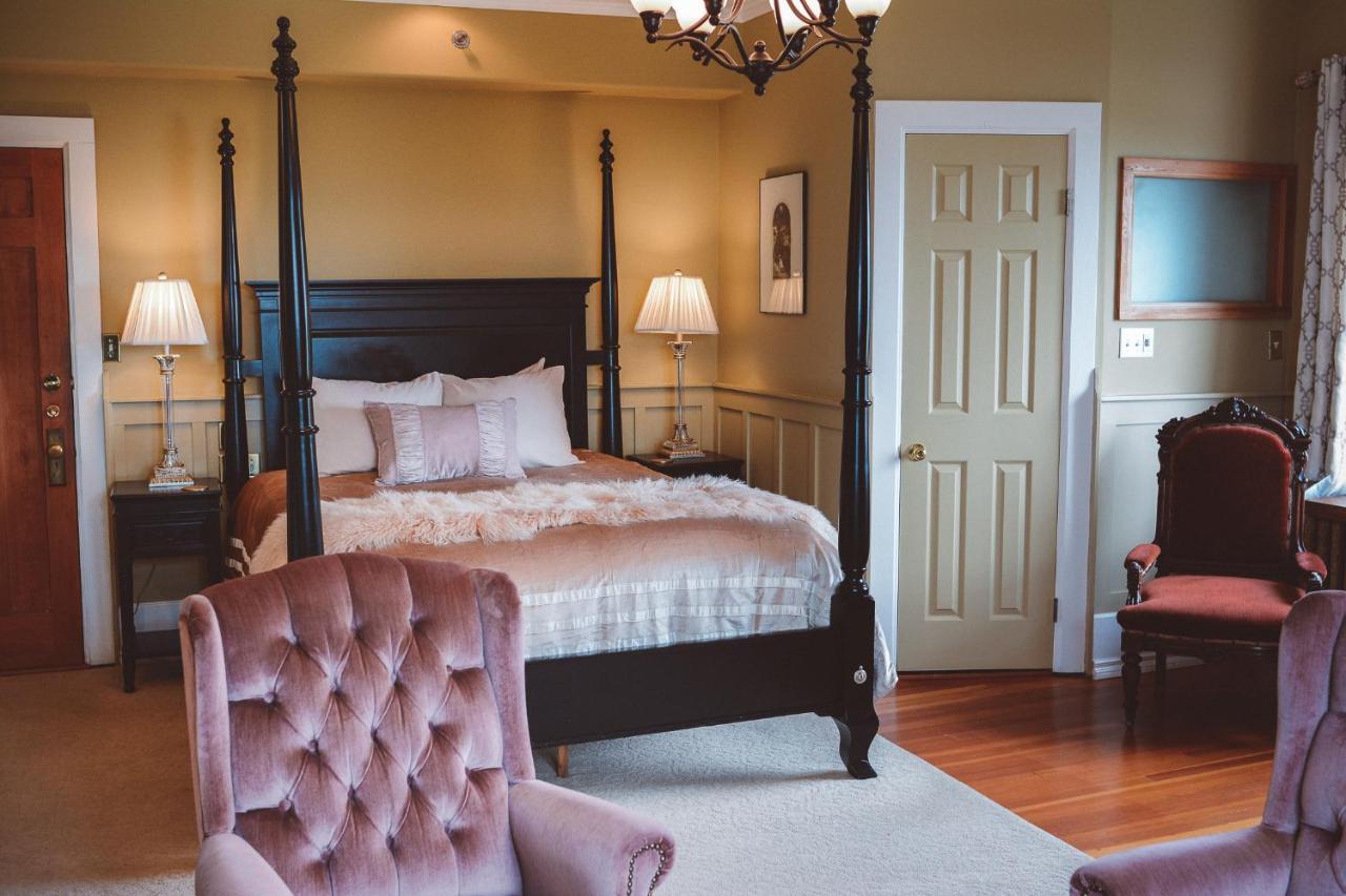Dashwood Manor Seaside Bed & Breakfast Victoria Kültér fotó