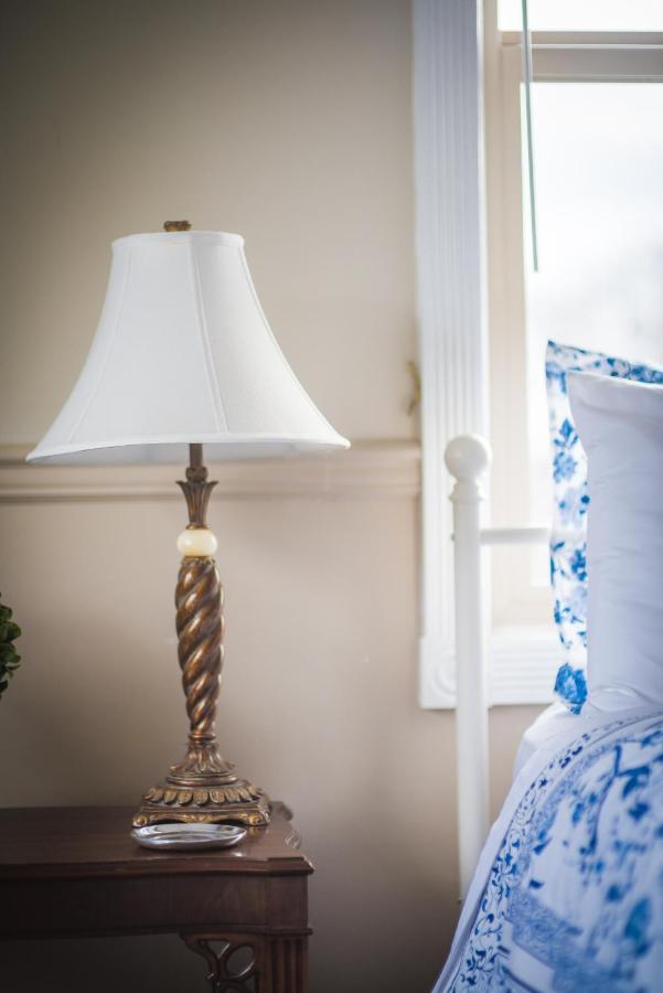 Dashwood Manor Seaside Bed & Breakfast Victoria Kültér fotó